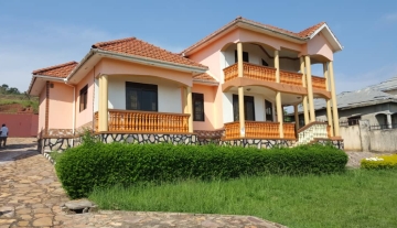 House for Sale on Entebbe Road