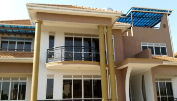 5 bedrooms house for sale in Luzira