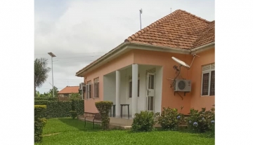 House sale in Bugonga, Entebbe