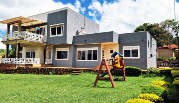 Elegant 7-Bedroom Residence for Rent in Wamala – Near Akright Estate