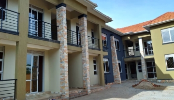8 double units apartment for sale in Kira 